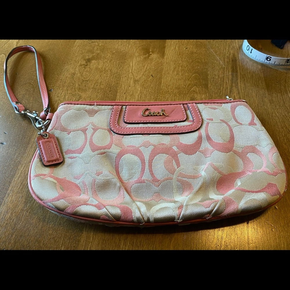 Coach Ashley Pleated Coral & Tan Wristlet